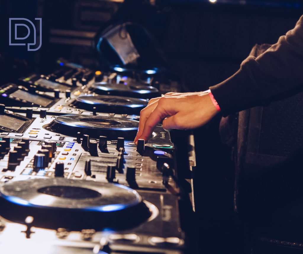 עמדת DJ